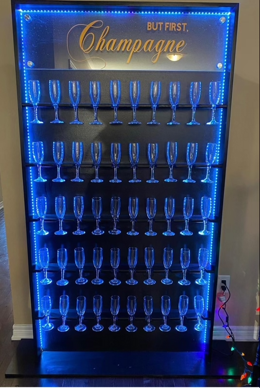 BLACK CHAMPAGNE WALL